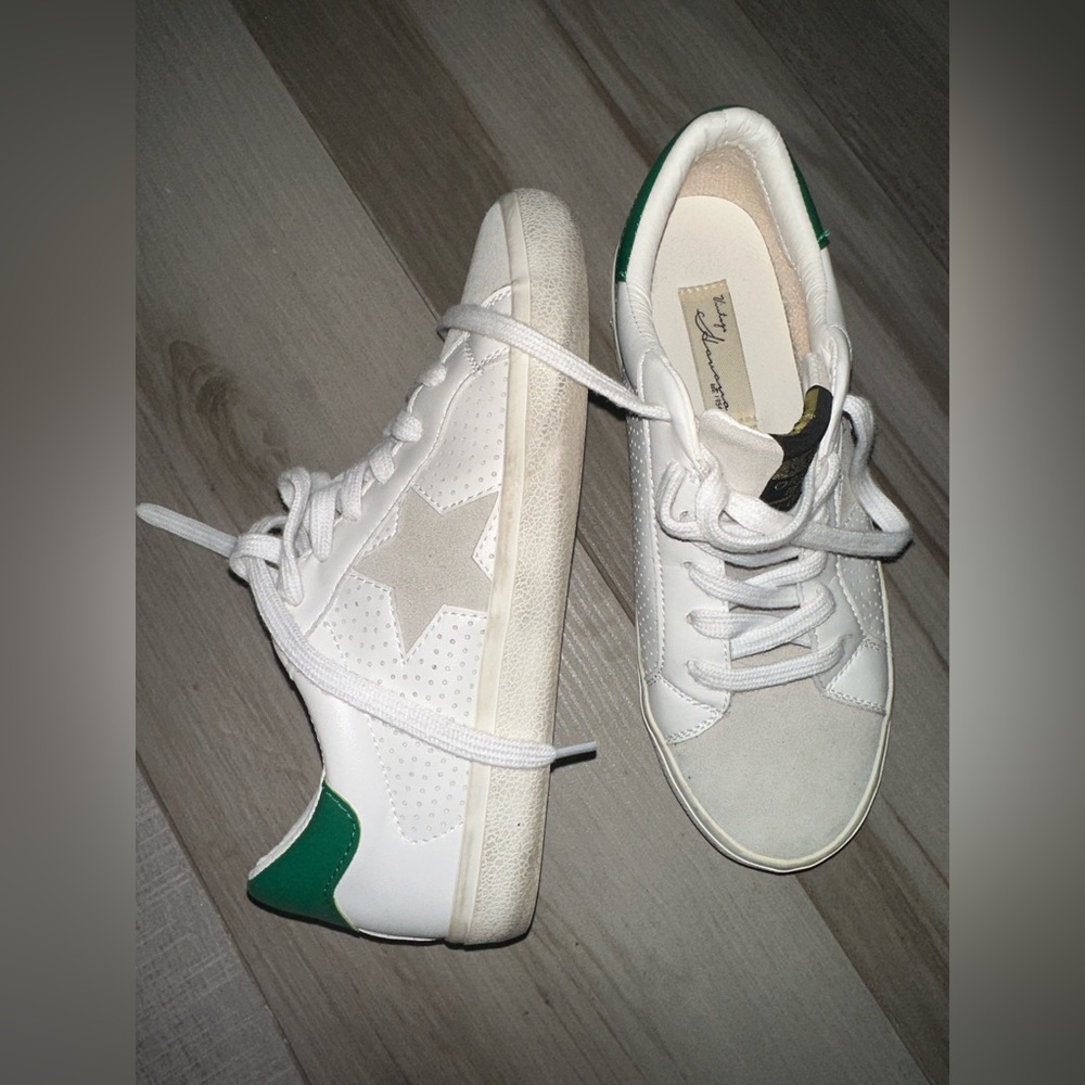Shoes: sneakers